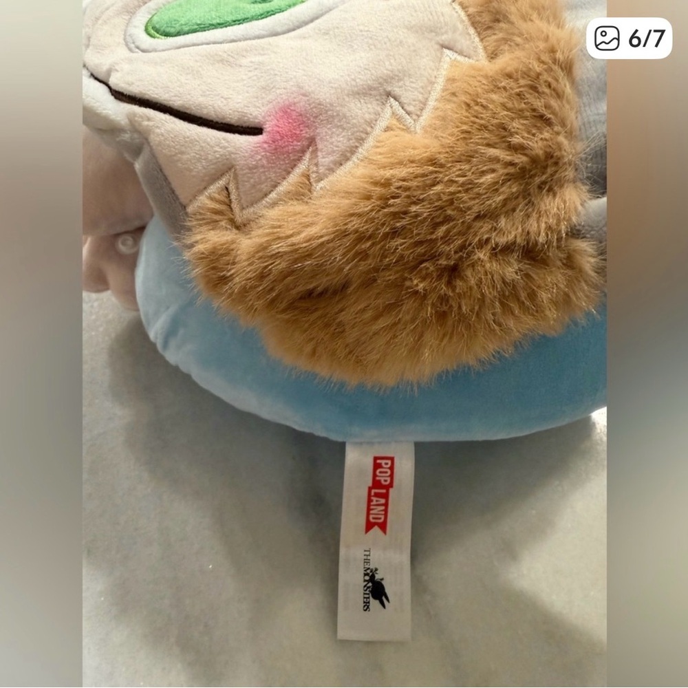 Labubu Neck Pillow With Hooded Labubu Face - Hard to Find RARE - Picture 7 of 9